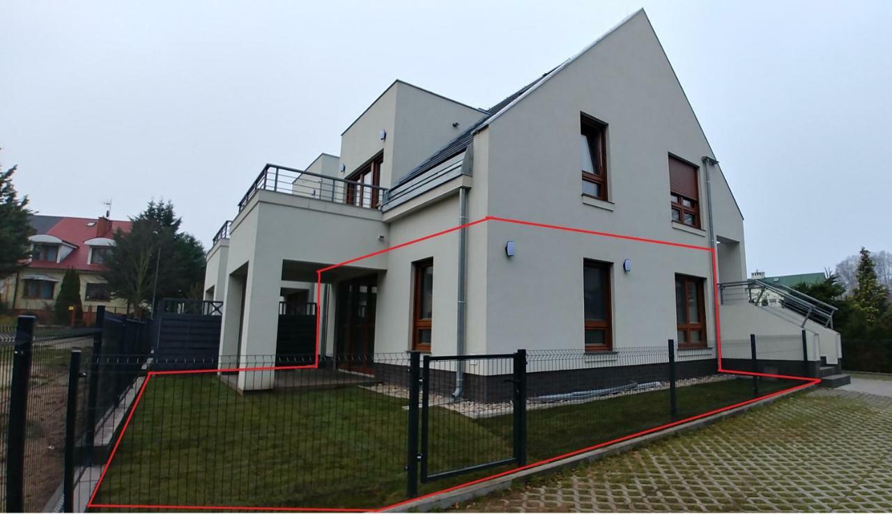 Apartament Z Ogrodkiem Trzęsacz Exteriör bild