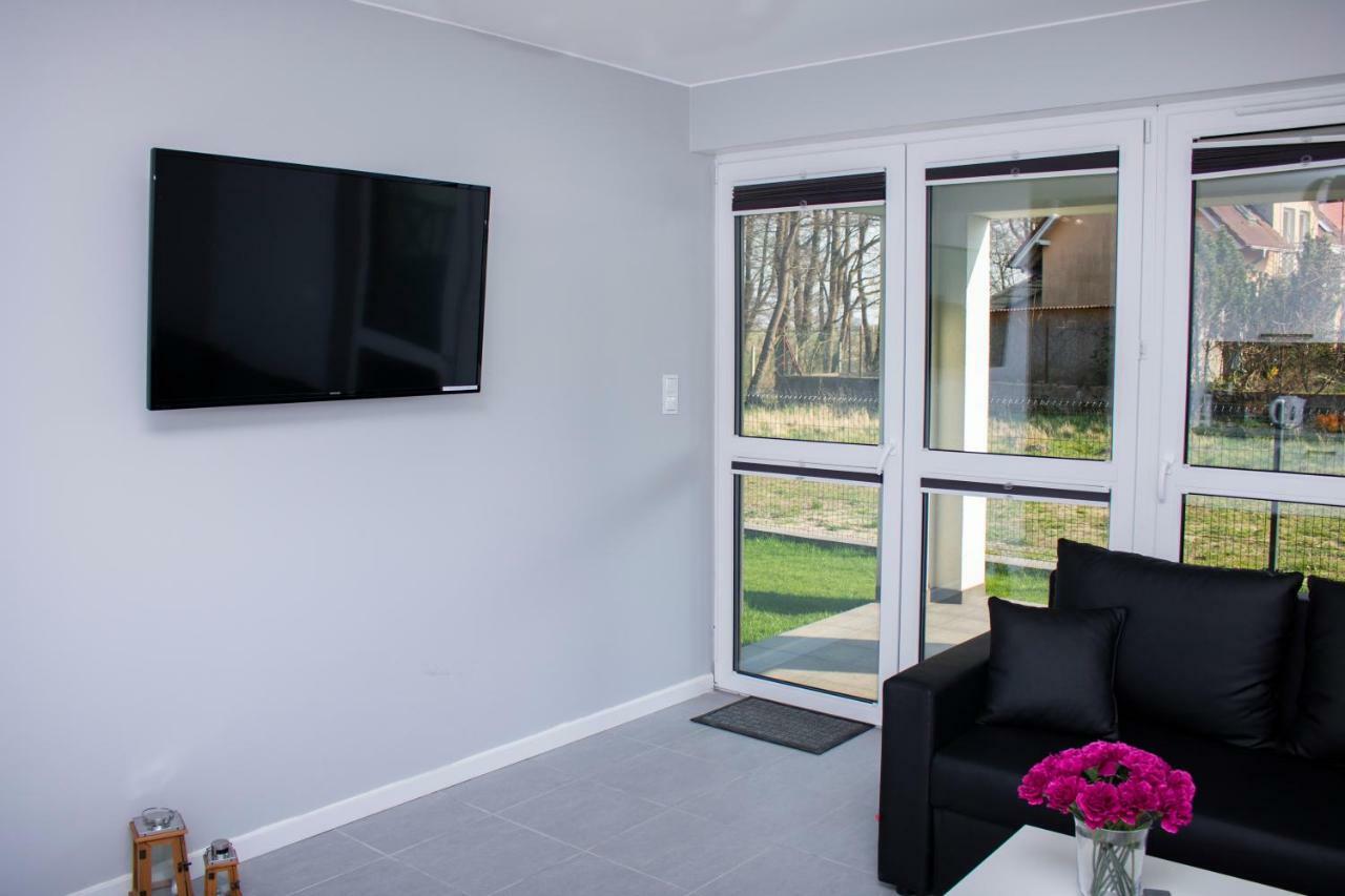 Apartament Z Ogrodkiem Trzęsacz Exteriör bild